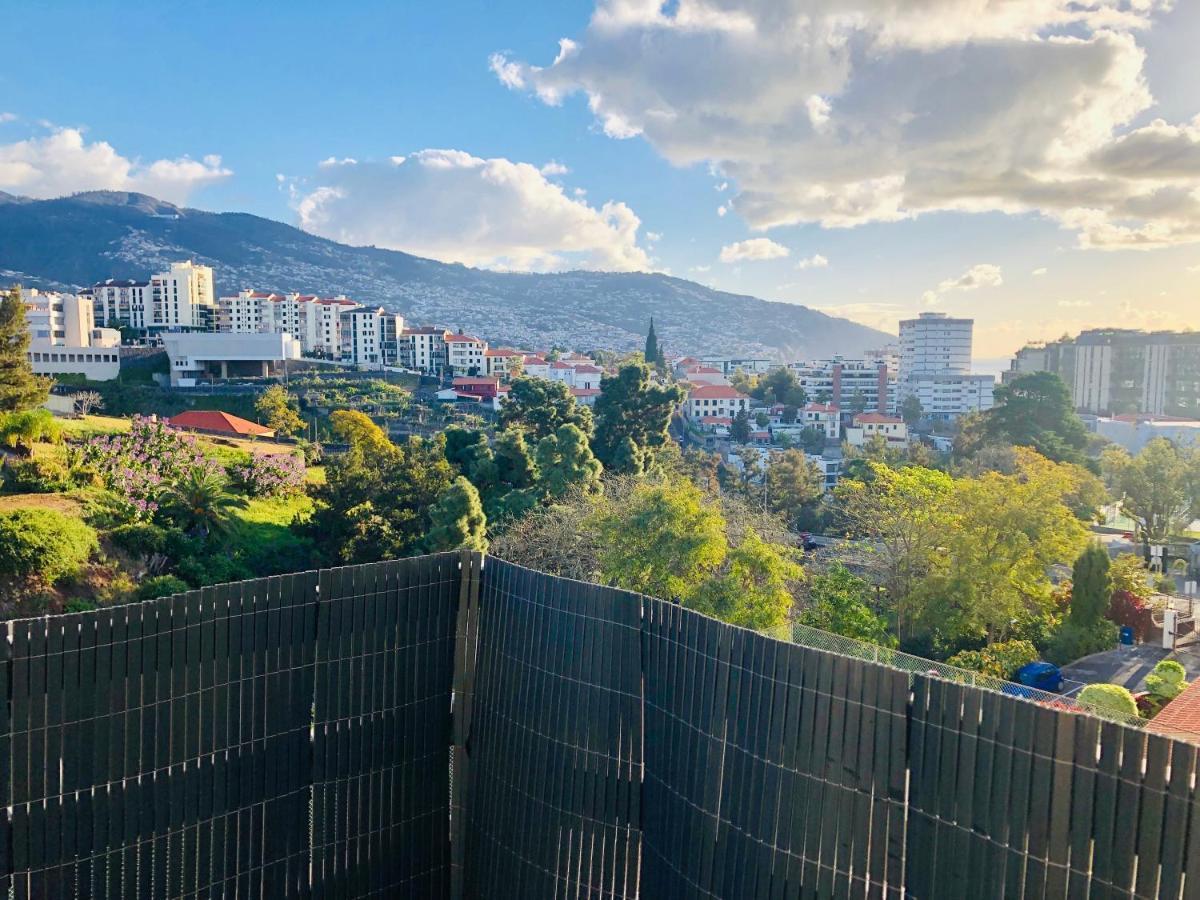 Blue River - Rua Dr Pita - Rooms Near Jardim Magnolia Funchal  Exteriör bild